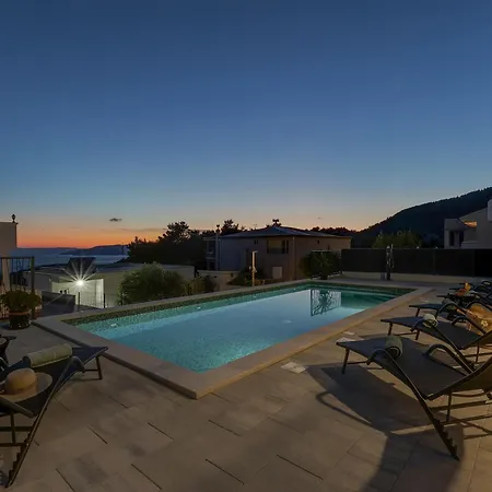 فيلة Bava - Swimming Pool With Sea View ماكارسكا