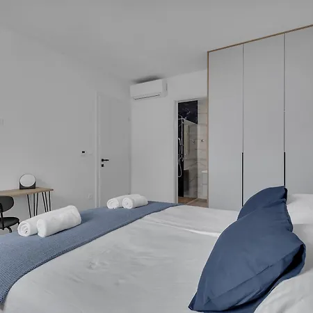 Bava - Swimming Pool With Sea View ماكارسكا