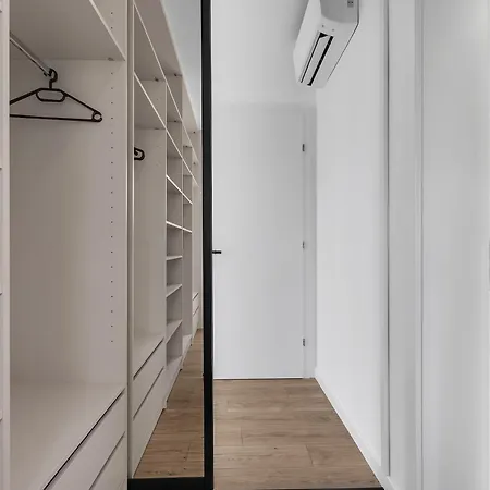 Bava - Swimming Pool With Sea View