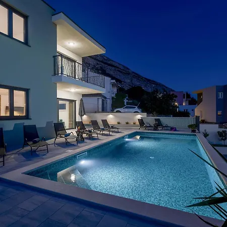 Bava - Swimming Pool With Sea View Makarska