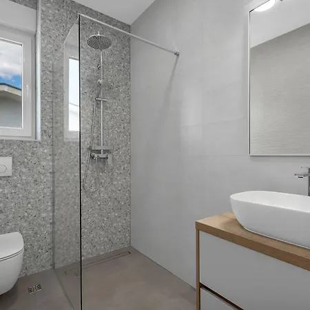 فيلة Bava - Swimming Pool With Sea View ماكارسكا