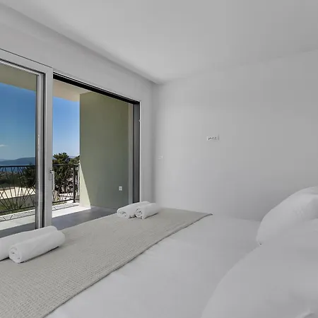 Bava - Swimming Pool With Sea View ماكارسكا