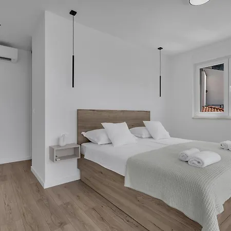 Bava - Swimming Pool With Sea View ماكارسكا