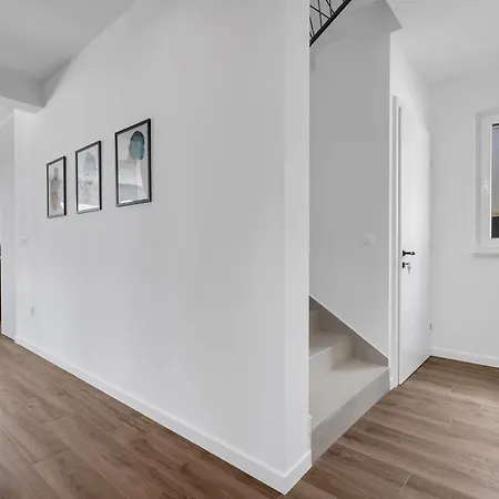 Bava - Swimming Pool With Sea View ماكارسكا