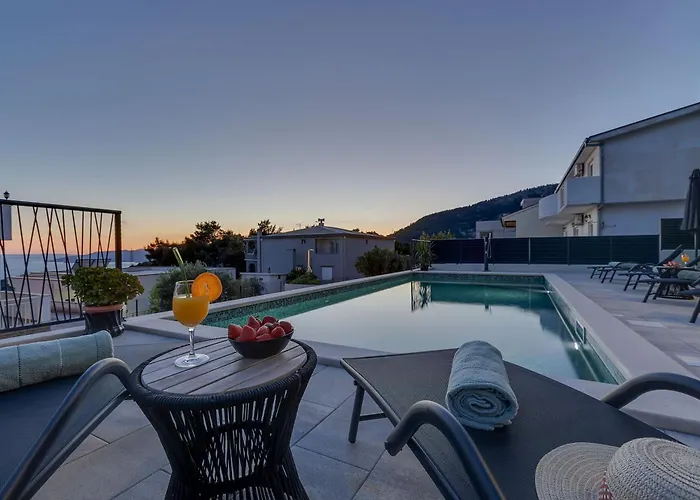 Bava - Swimming Pool With Sea View ماكارسكا