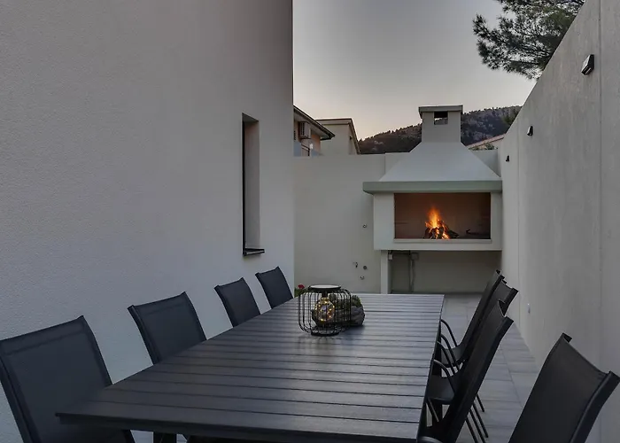 فيلة Bava - Swimming Pool With Sea View ماكارسكا